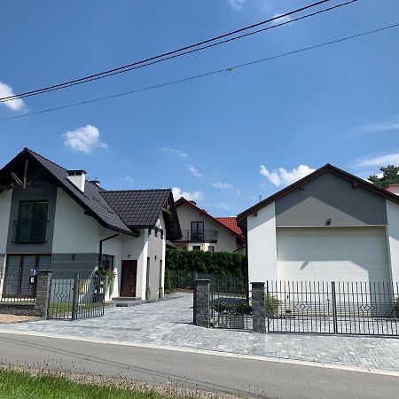 Cozy 2-Bedroom Vacation Apartment With Entire Top Floor Gaj  Екстериор снимка