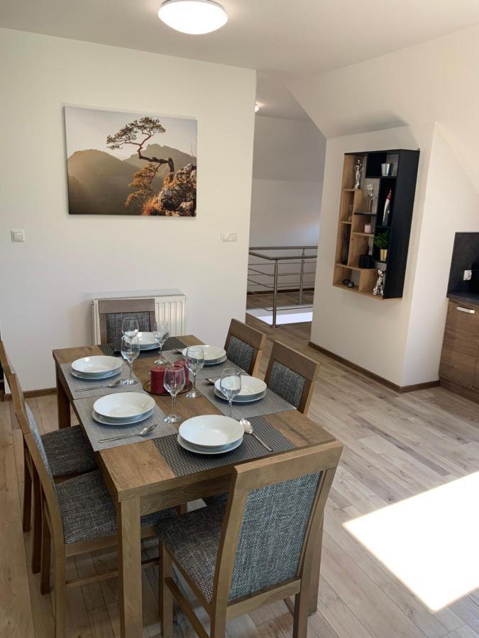 Cozy 2-Bedroom Vacation Apartment With Entire Top Floor Gaj  Екстериор снимка